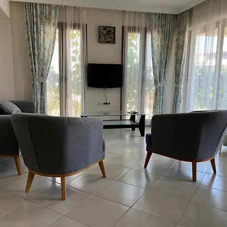 Grand Teos Apartment