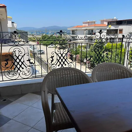 Apartment Grand Teos