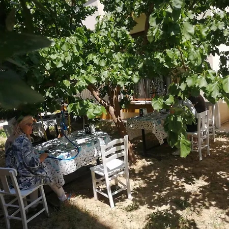Grand Teos Apartment *